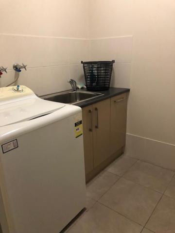 Central Executive 3Br Townhouse 50M To Dean Street Albury Bagian luar foto